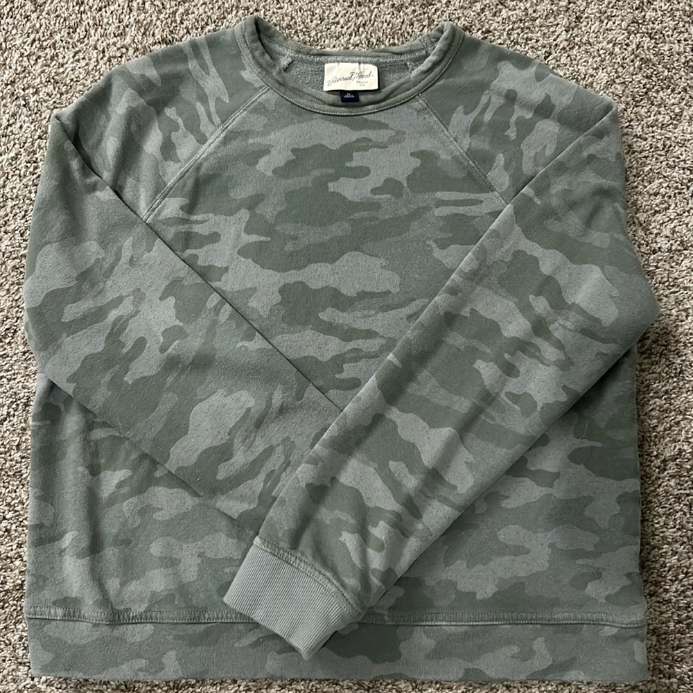 Universal Thread Camo Sweatshirt